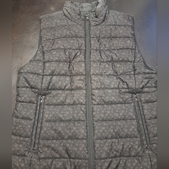Loft Zip Up Puffer Vest Size M - Picture 1 of 11